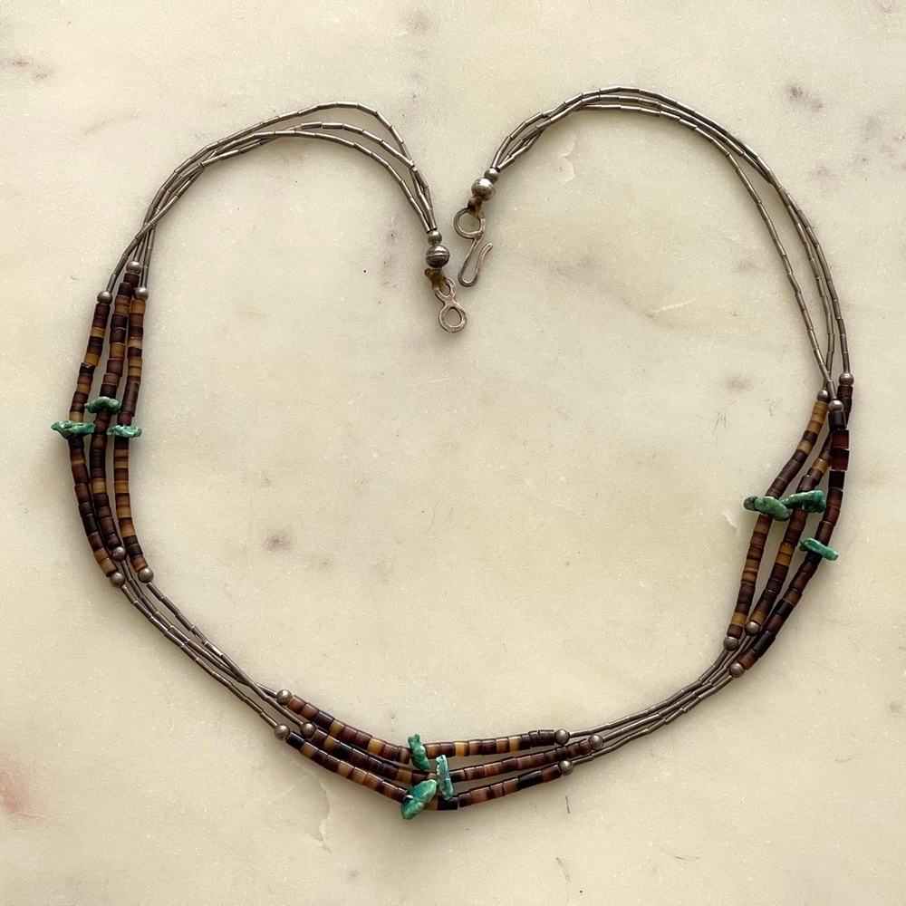 Vintage Native American Sterling Silver Necklace.